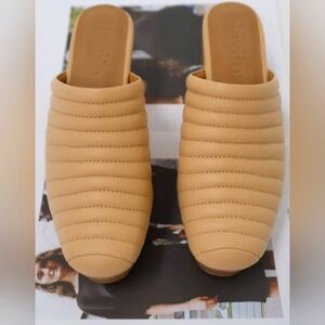 BELKINA RIBBED CLOGS